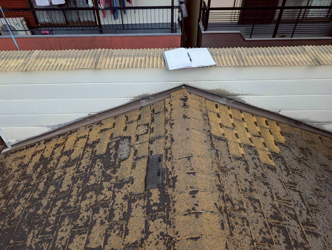 大阪府寝屋川市にて雨漏り修理〈増築部分の雨漏り・屋根修理〉の施工前写真